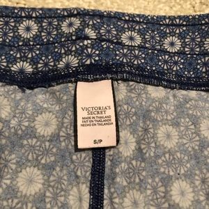 (SOLD) Victoria’s Secret pajama shorts